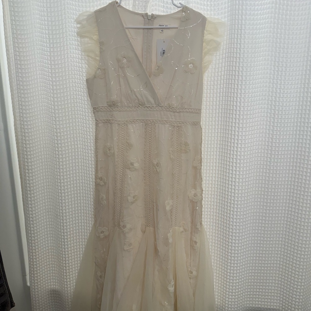 Chic Cream Floral Midi Dress